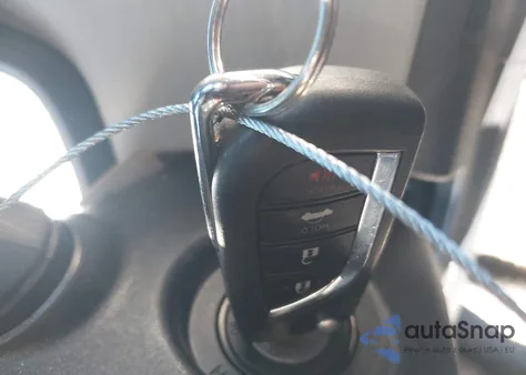 2024 Toyota Corolla Le z USA, uszkodzony, nr VIN 5YFB4MDE5RP188088